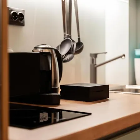 Bauhaus Luxury Suites 201 8' To Panepistimio Metro Athens