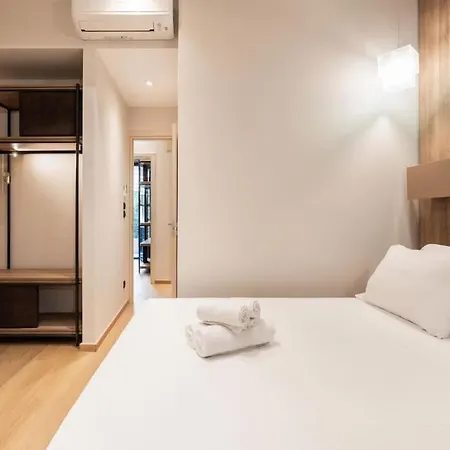 Bauhaus Luxury Suites 201 8' To Panepistimio Metro *