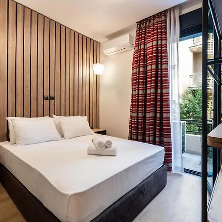 Bauhaus Luxury Suites 201 8' To Panepistimio Metro Apartment *
