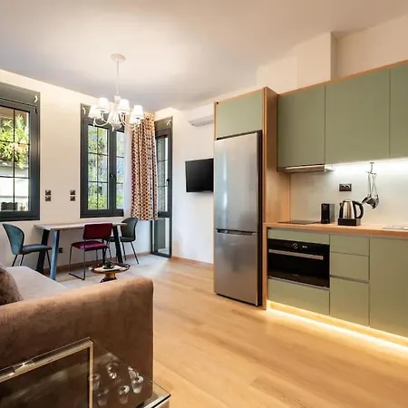 Bauhaus Luxury Suites 201 8' To Panepistimio Metro * Athens